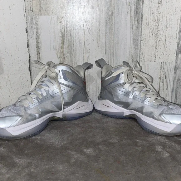 1114 Moolah Silver Double Triple Basketball Sneakers - Picture 4 of 9